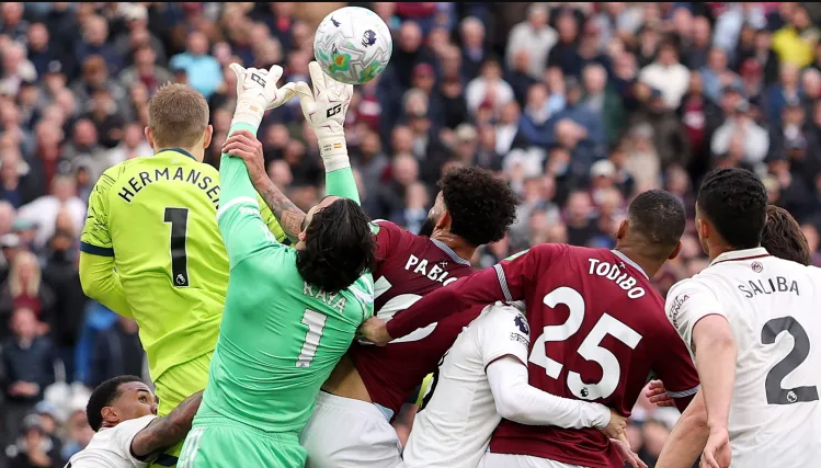 David Raya incident explained as VAR saves Gunners